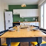 Lumineux Proche Et Marche, Centre-ville Accessible A Pied Parking Gratuit I Sweet Homes Location Royan