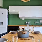 Lumineux Proche Et Marche, Centre-ville Accessible A Pied Parking Gratuit I Sweet Homes Location Royan
