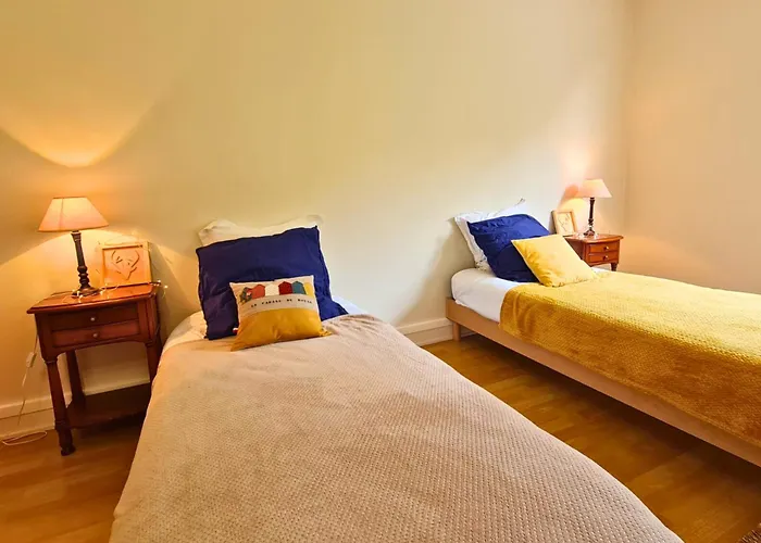 Lumineux Proche Et Marche, Centre-ville Accessible A Pied Parking Gratuit I Sweet Homes Location 로양